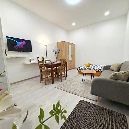 Central Private Apartment-7Pax 布达佩斯 外观 照片