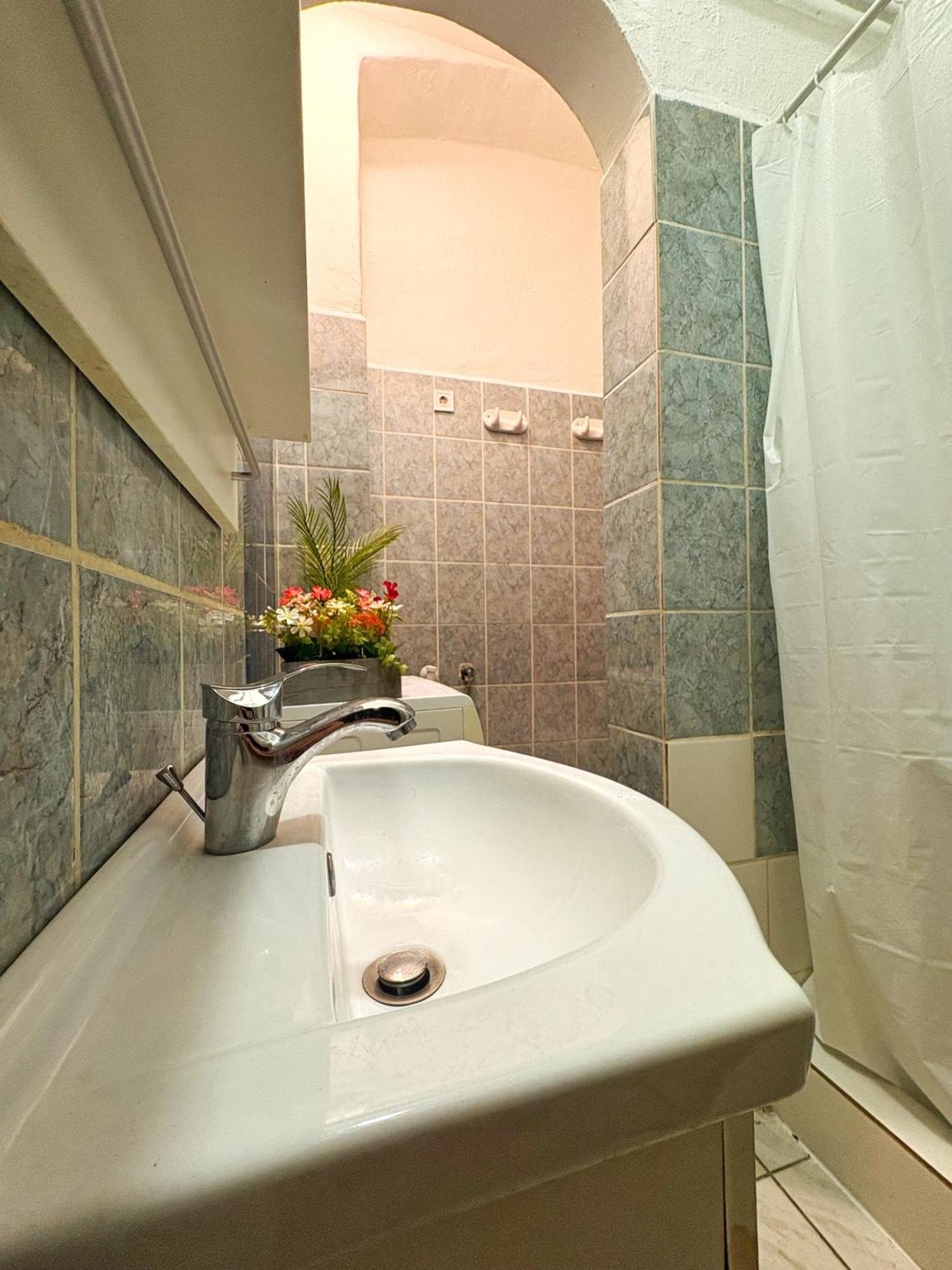 Central Private Apartment-7Pax 布达佩斯 外观 照片